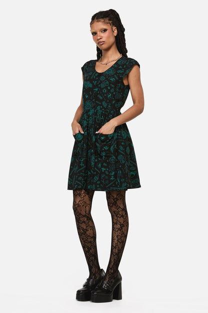 Black Friday - Spellbook Goth Print Dress - black