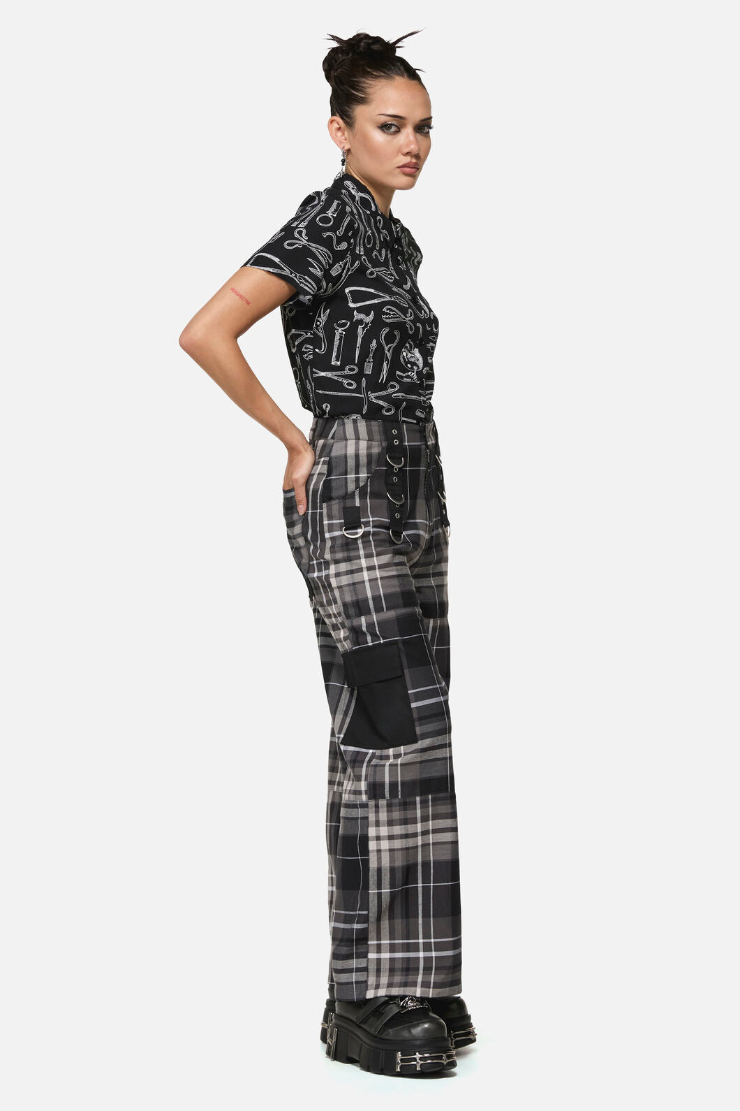 Black Friday - Lovett Goth Tartan Cargo Pant - grey