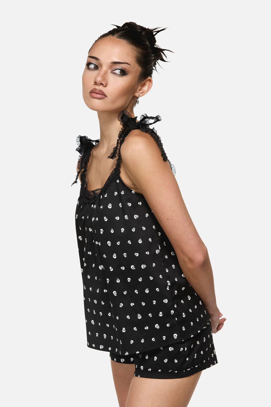 Black Friday - Cranium Goth Lace Tank Top - black