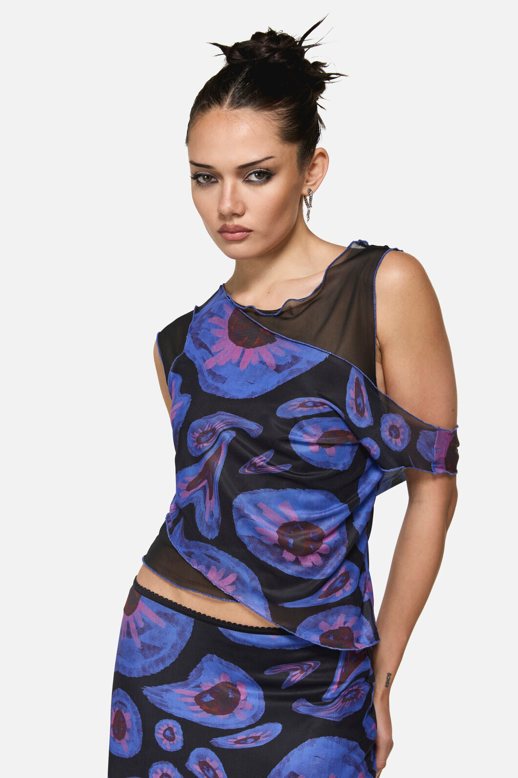 Black Friday - Unseen Geo Layer Mesh Top - multi