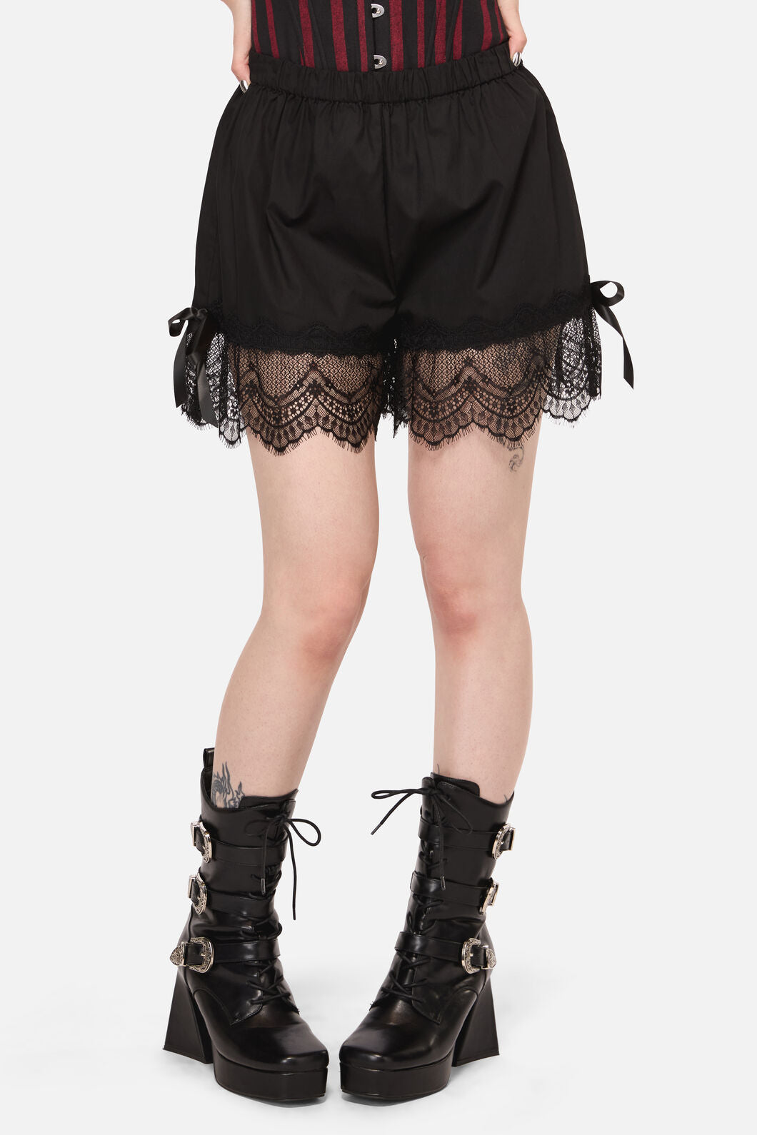 Black Friday - Tabitha Goth Bloomer Short - black