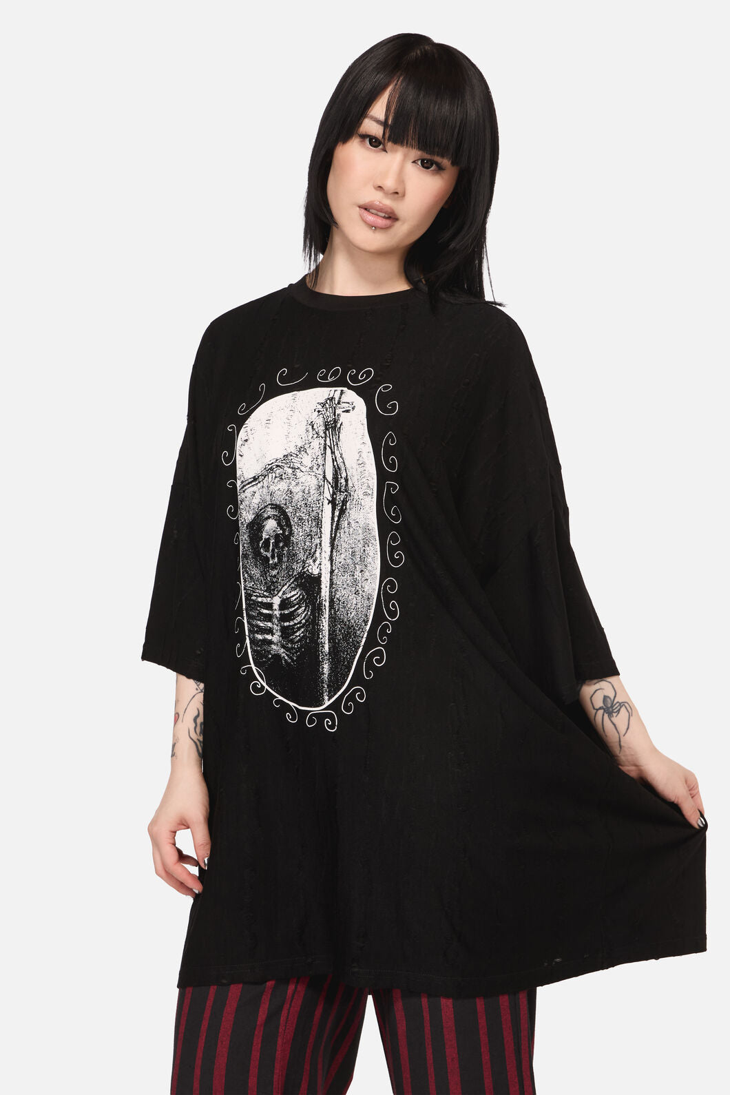 Black Friday - Disturbing Oversized Goth Tee - black
