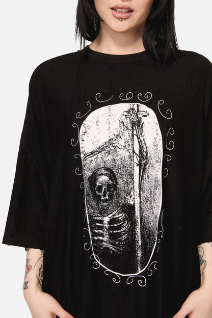 Black Friday - Disturbing Oversized Goth Tee - black
