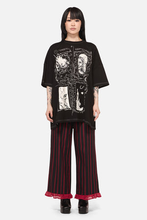 Black Friday - Framed Goth Oversized Tee - black