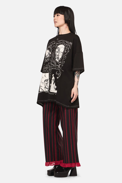 Black Friday - Framed Goth Oversized Tee - black