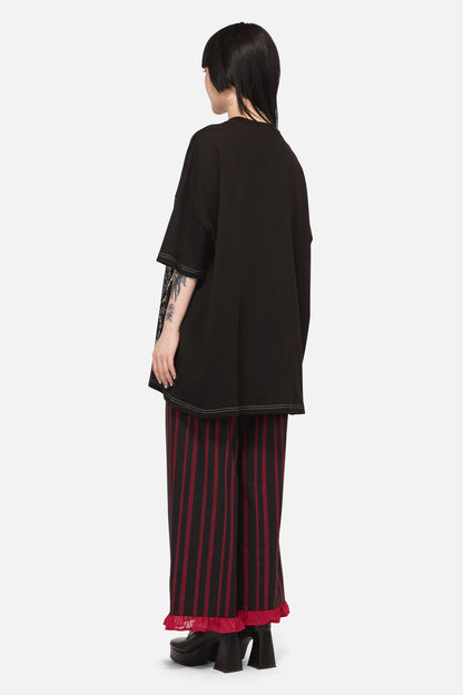 Black Friday - Framed Goth Oversized Tee - black