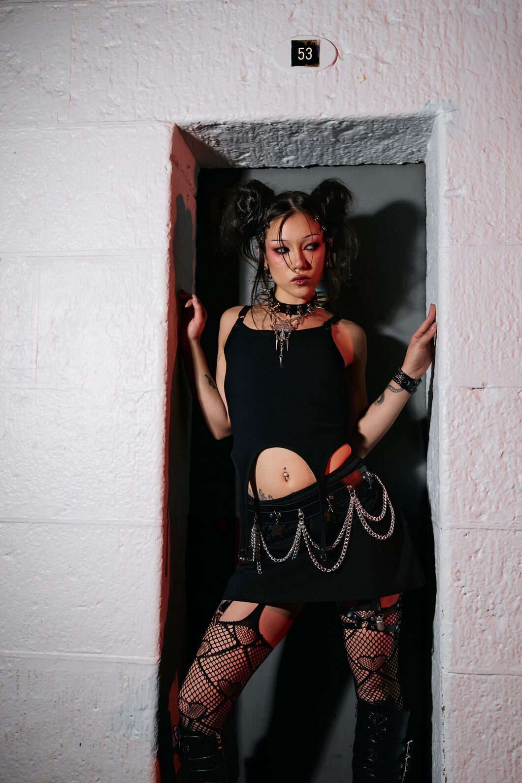 Black Friday - Framed D-Ring Goth Tank Top - black