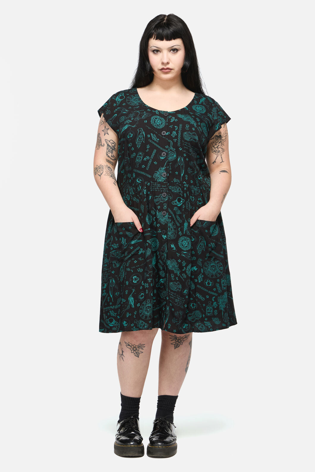 Black Friday - Curve Spellbook Goth Dress - black