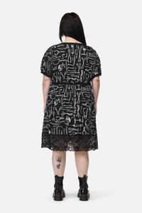 Black Friday - Curve Barbaric Print Goth Dress - black-white