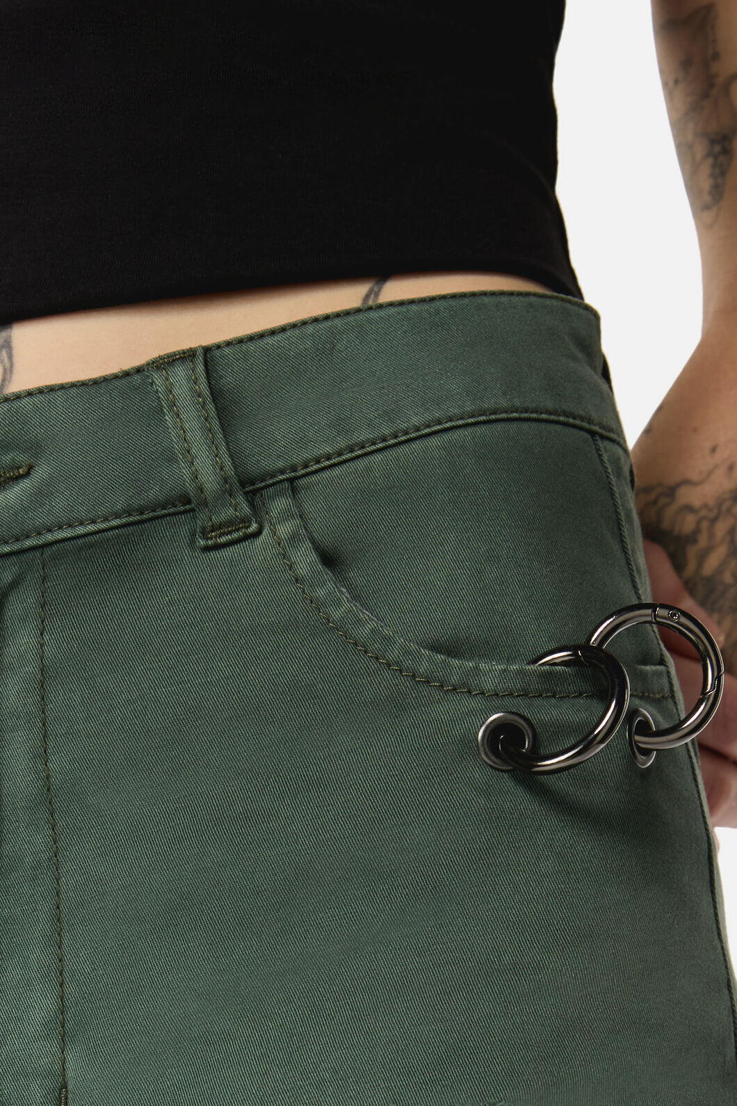 Black Friday - Pestilence Goth Trim Short - olive