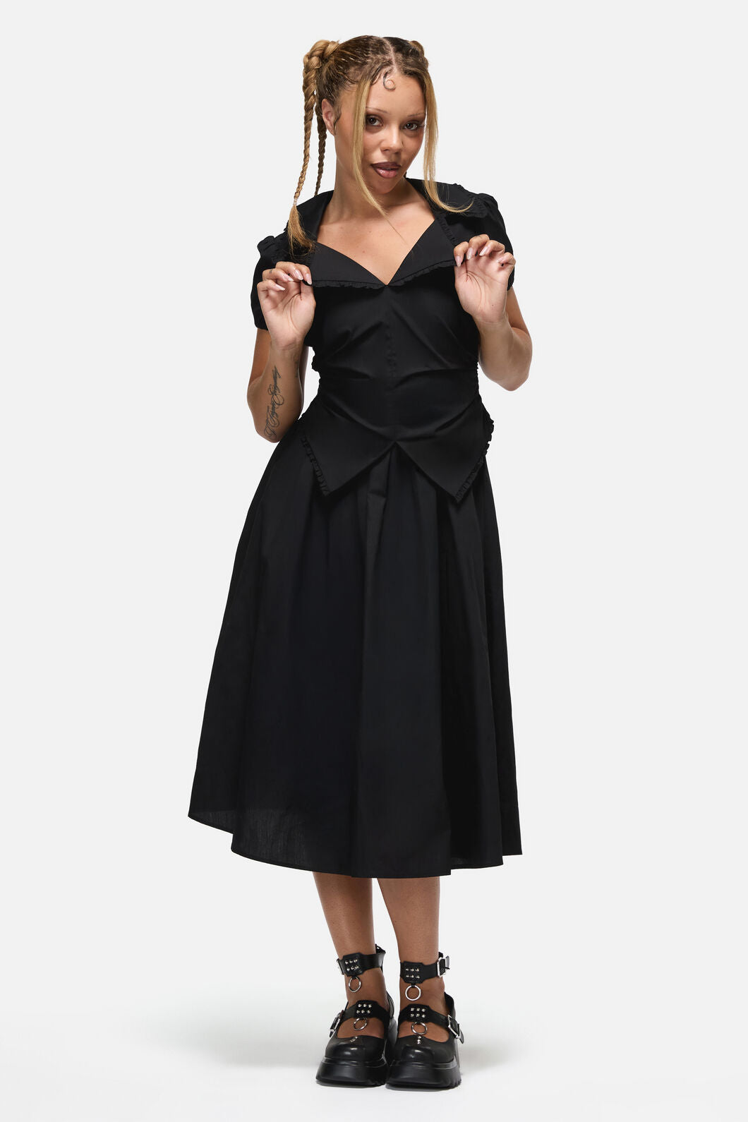 Black Friday - Conquest Goth Midi Dress - black