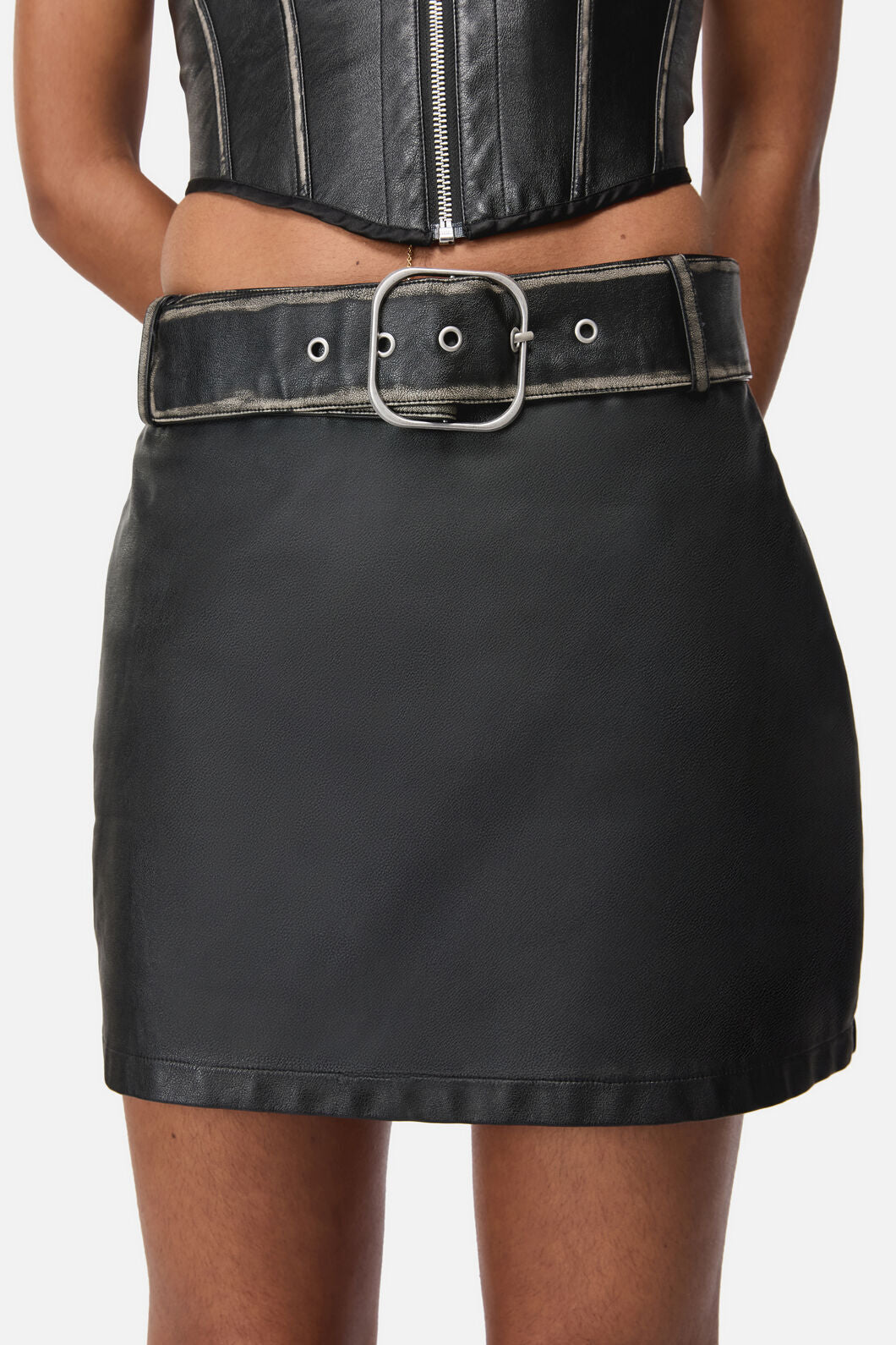 Black Friday - Vassal Pu Skort - black