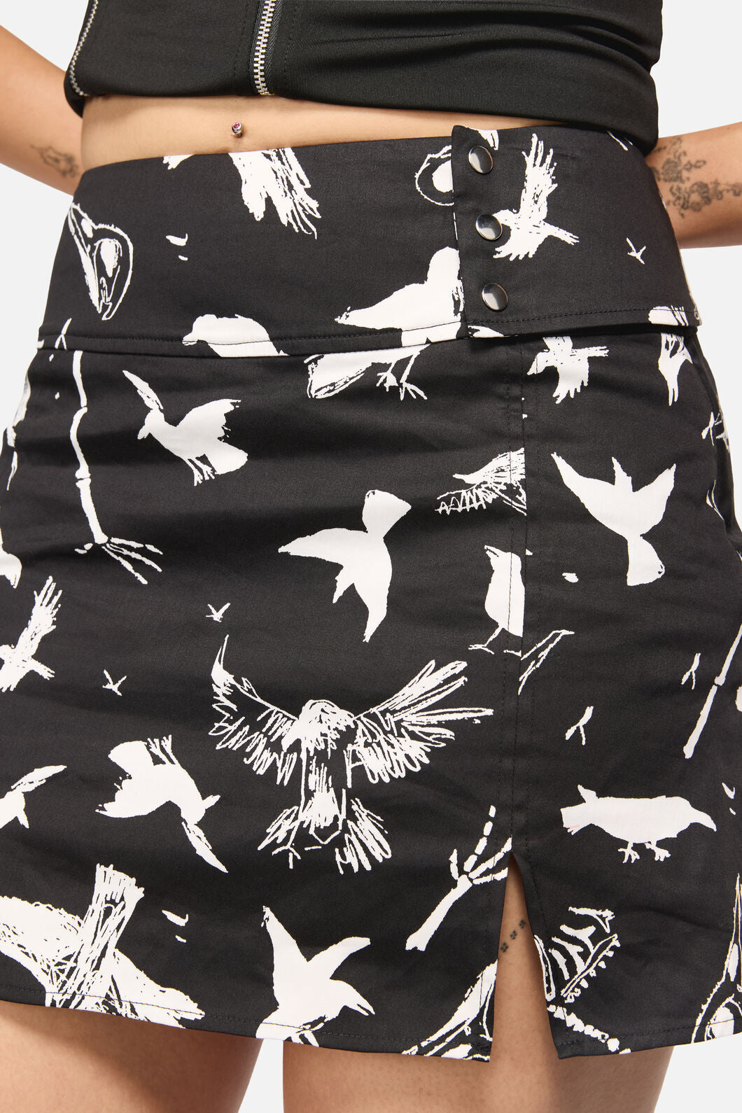 Black Friday - Corbeau Print Fitted Mini Skort - black