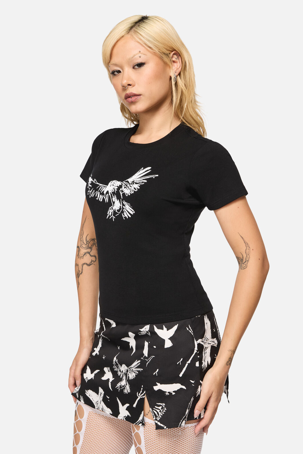 Black Friday - Corbeau Print Fitted T-Shirt - black
