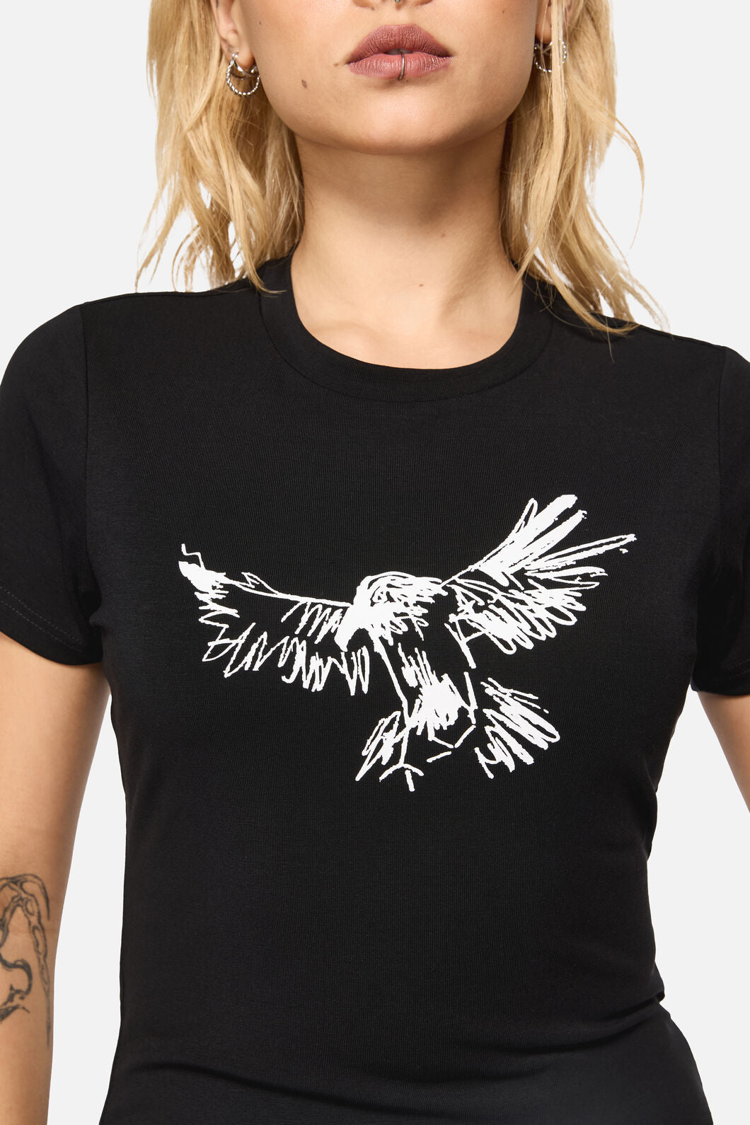 Black Friday - Corbeau Print Fitted T-Shirt - black