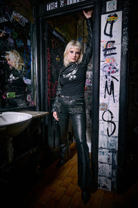 Black Friday - Corbeau Print Fitted T-Shirt - black