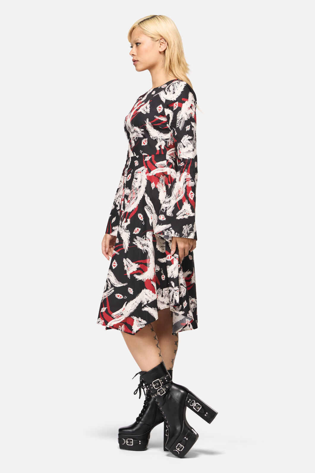 Black Friday - Louve Print Flare Sleeve Dress - black