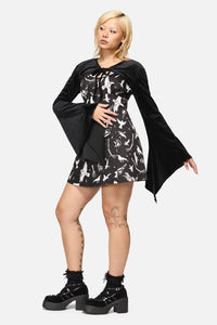 Black Friday - Wingspan Goth Sleeve - black