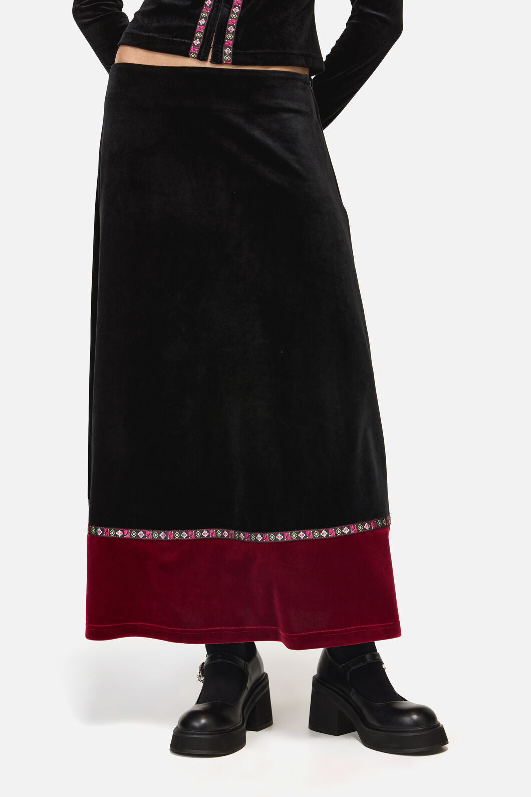 Black Friday - Squire Goth Velour Midi Skirt - black