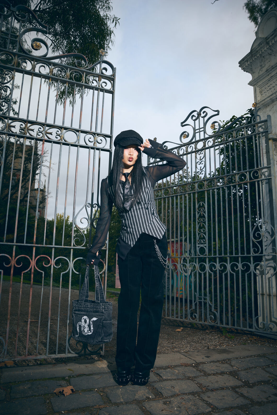 Black Friday - Beasts Goth Pant - black