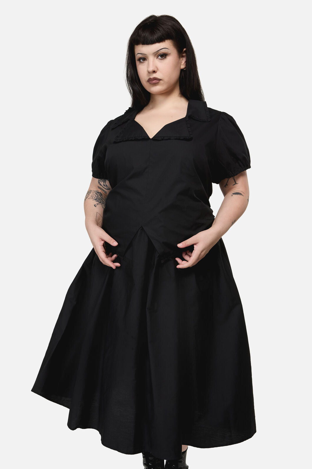Black Friday - Curve Conquest Goth Midi Dress - black