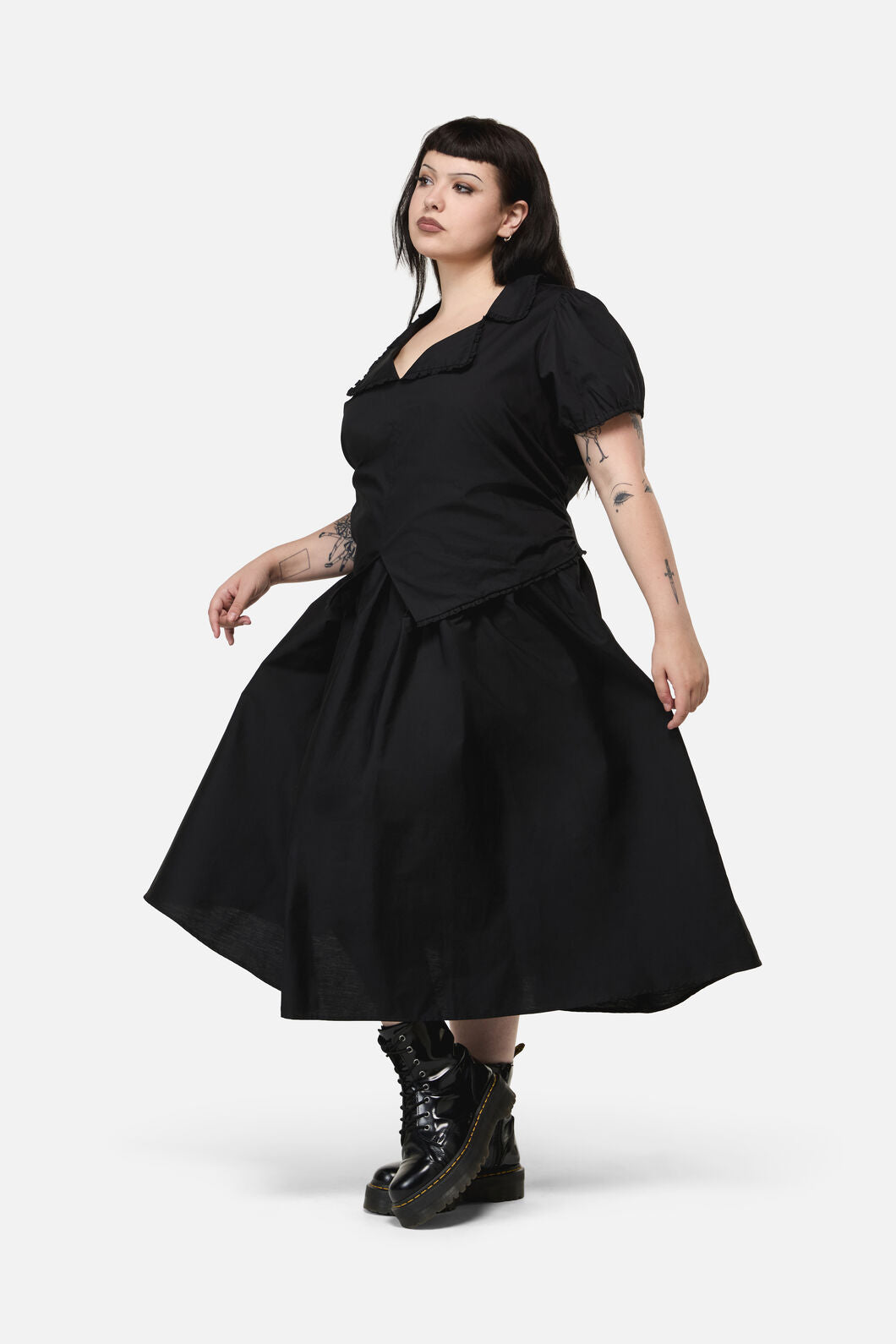 Black Friday - Curve Conquest Goth Midi Dress - black
