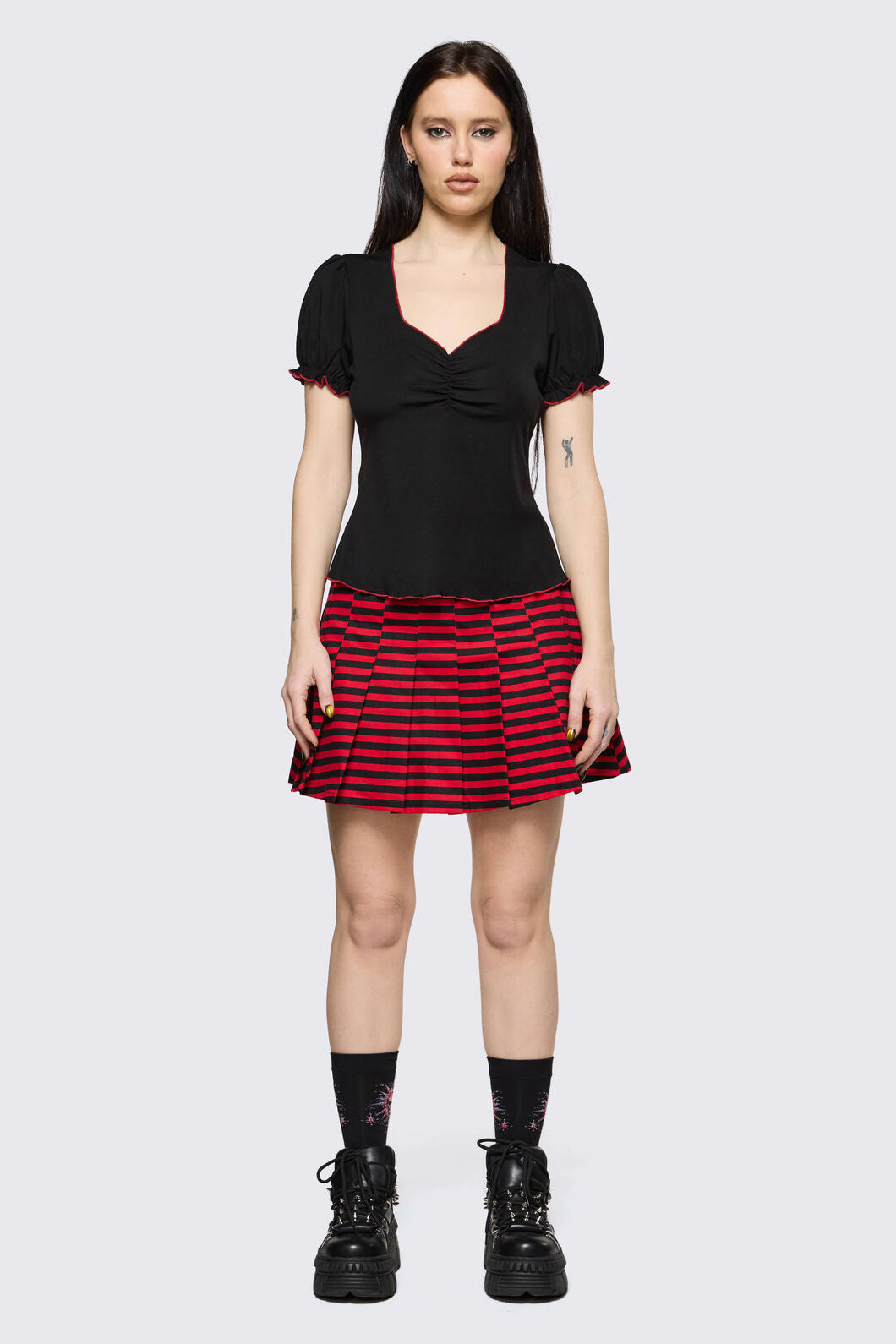 Black Friday - Trad Emo Soft Goth Ruffle Top - black