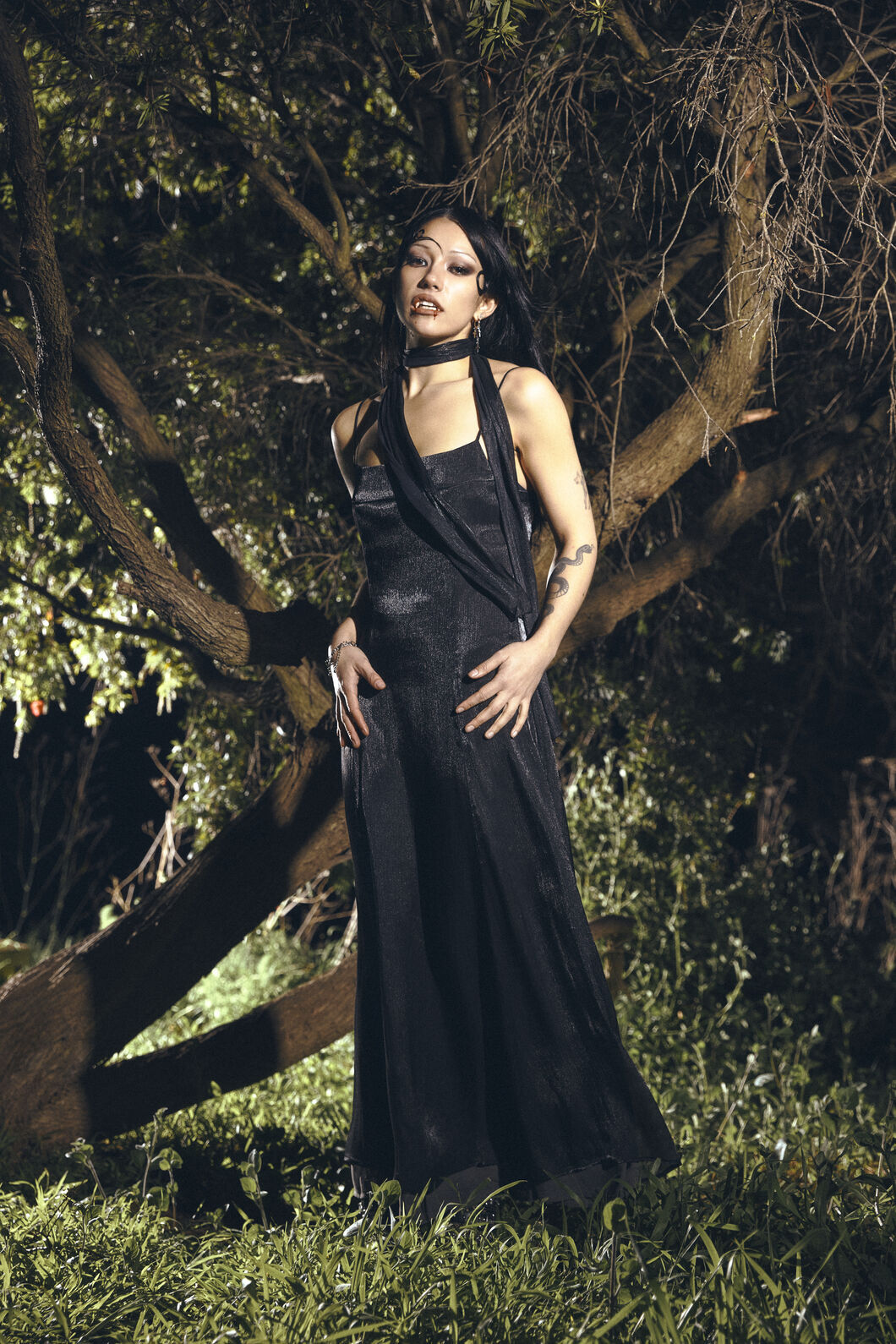 Black Friday - Behind The Blind Gown - black
