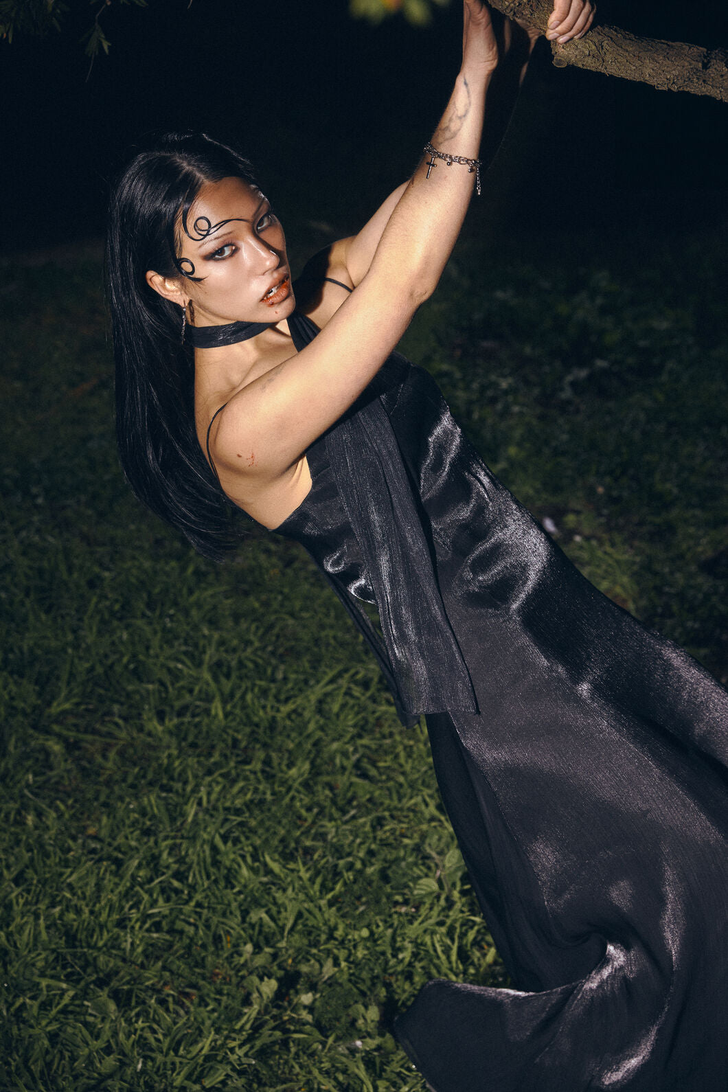 Black Friday - Behind The Blind Gown - black