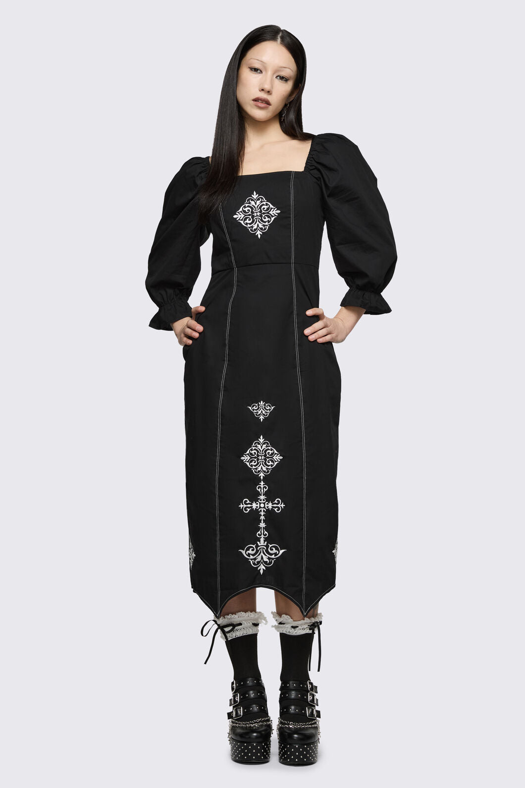 Black Friday - Sunday Motif Dress - black