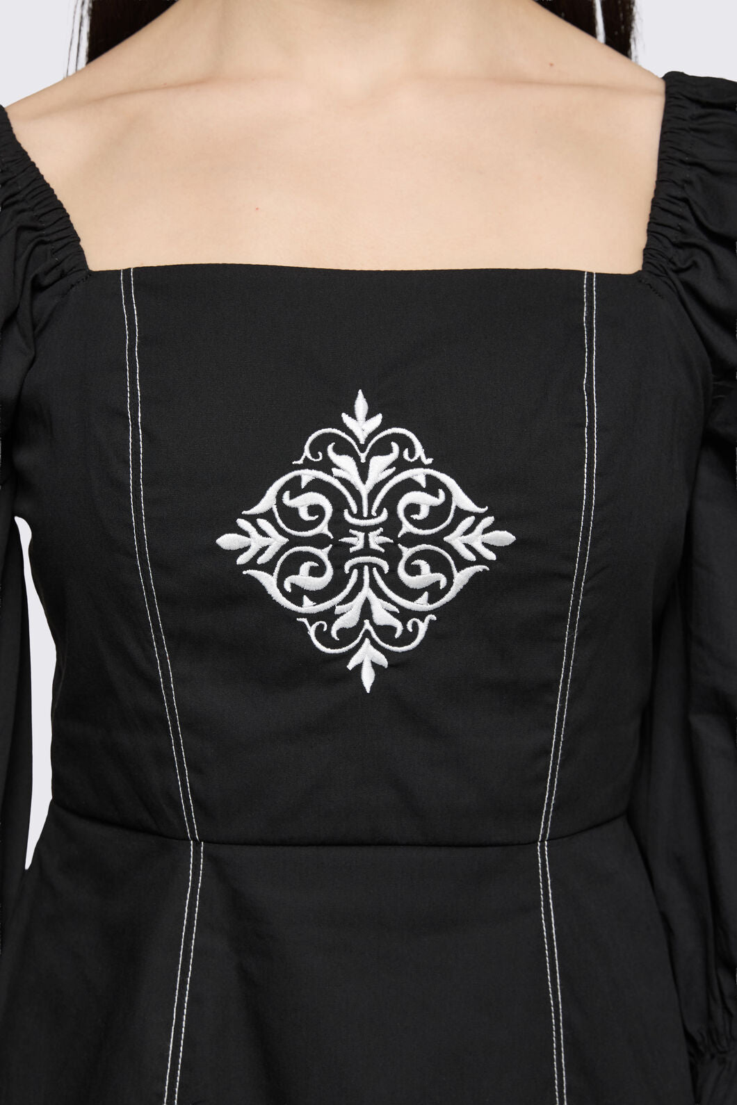 Black Friday - Sunday Motif Dress - black