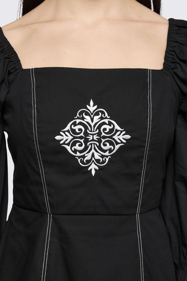Black Friday - Sunday Motif Dress - black