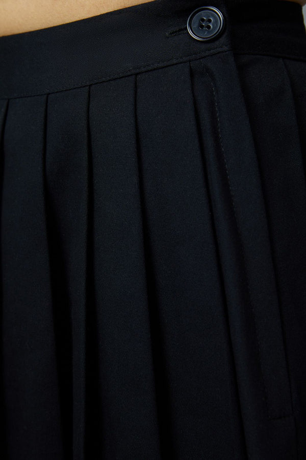 Black Friday - Don't Care Skirt - black
