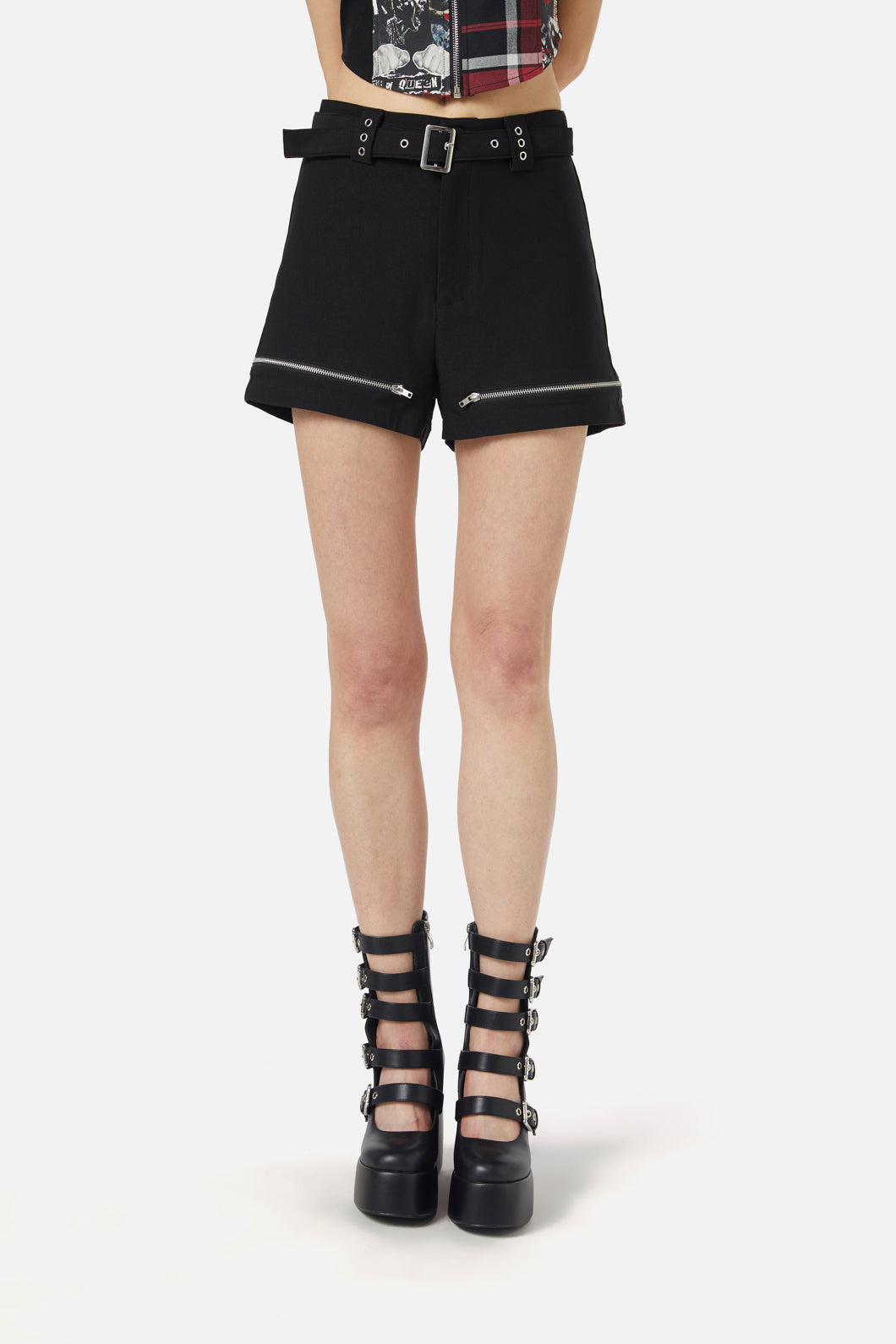 Black Friday - Scaredy Cat Short - black