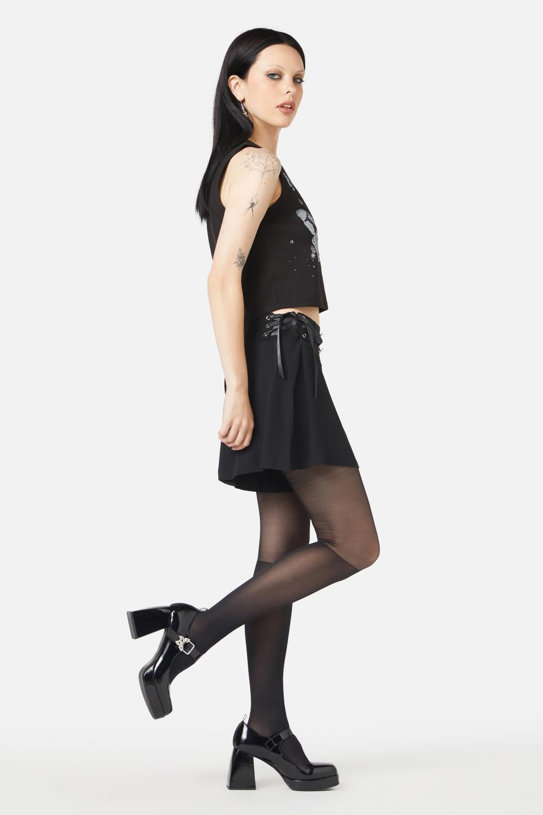 Black Friday - Seeing Light Shorts - black