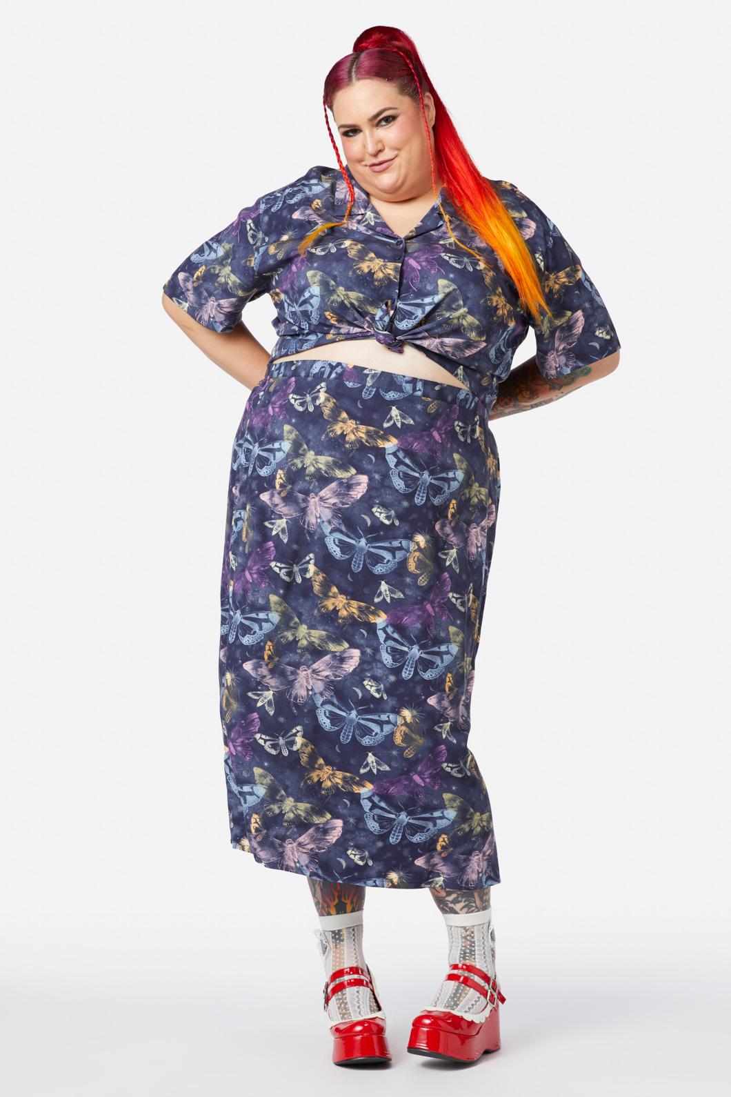 Black Friday - Curve Lunar Moth Print Maxi Skirt - navy