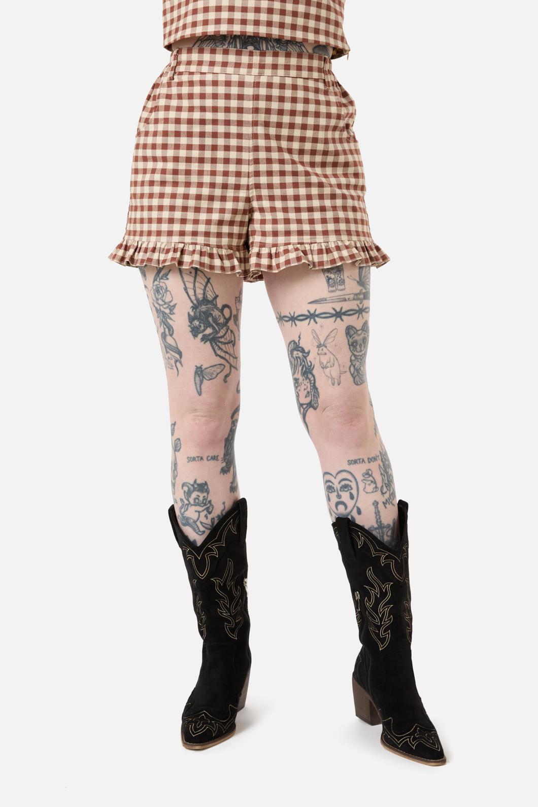 Black Friday - Saloon Gingham Shorts - cream-brown