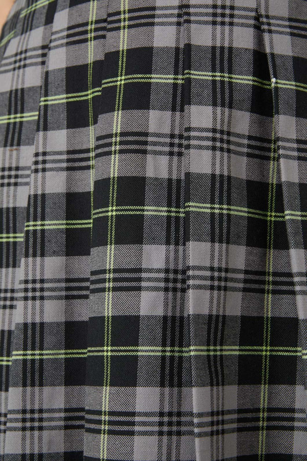 Black Friday - Encounter Tartan Skort - black-green