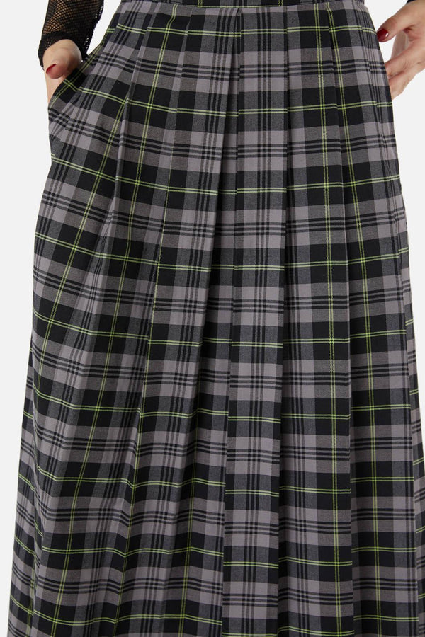Black Friday - Encounter Tartan Midi Skirt - black-green