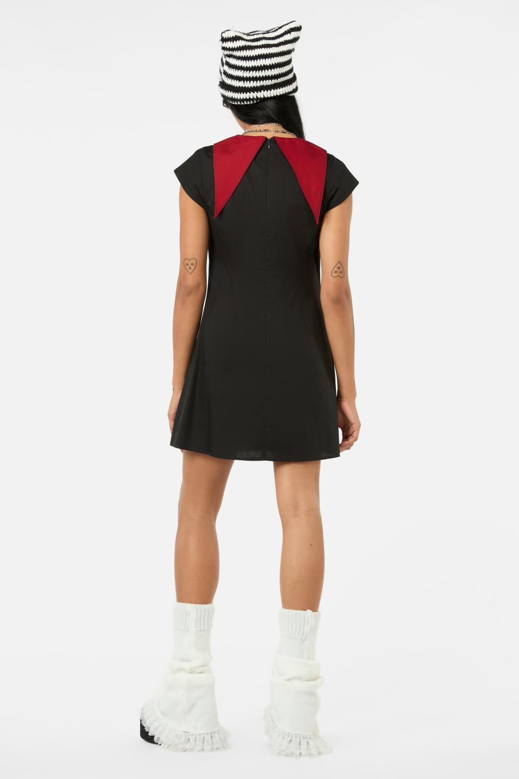 Black Friday - Puppet Show Shift Dress - black