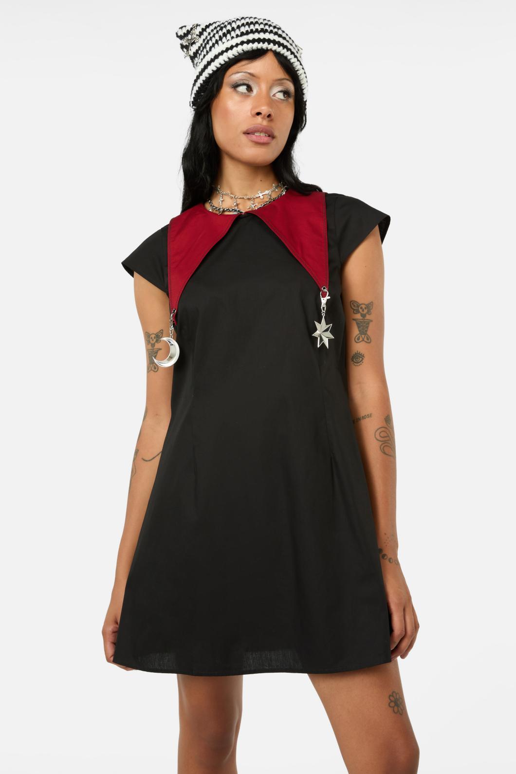 Black Friday - Puppet Show Shift Dress - black