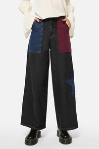 Black Friday - Puppet Show Statement Cargo - black