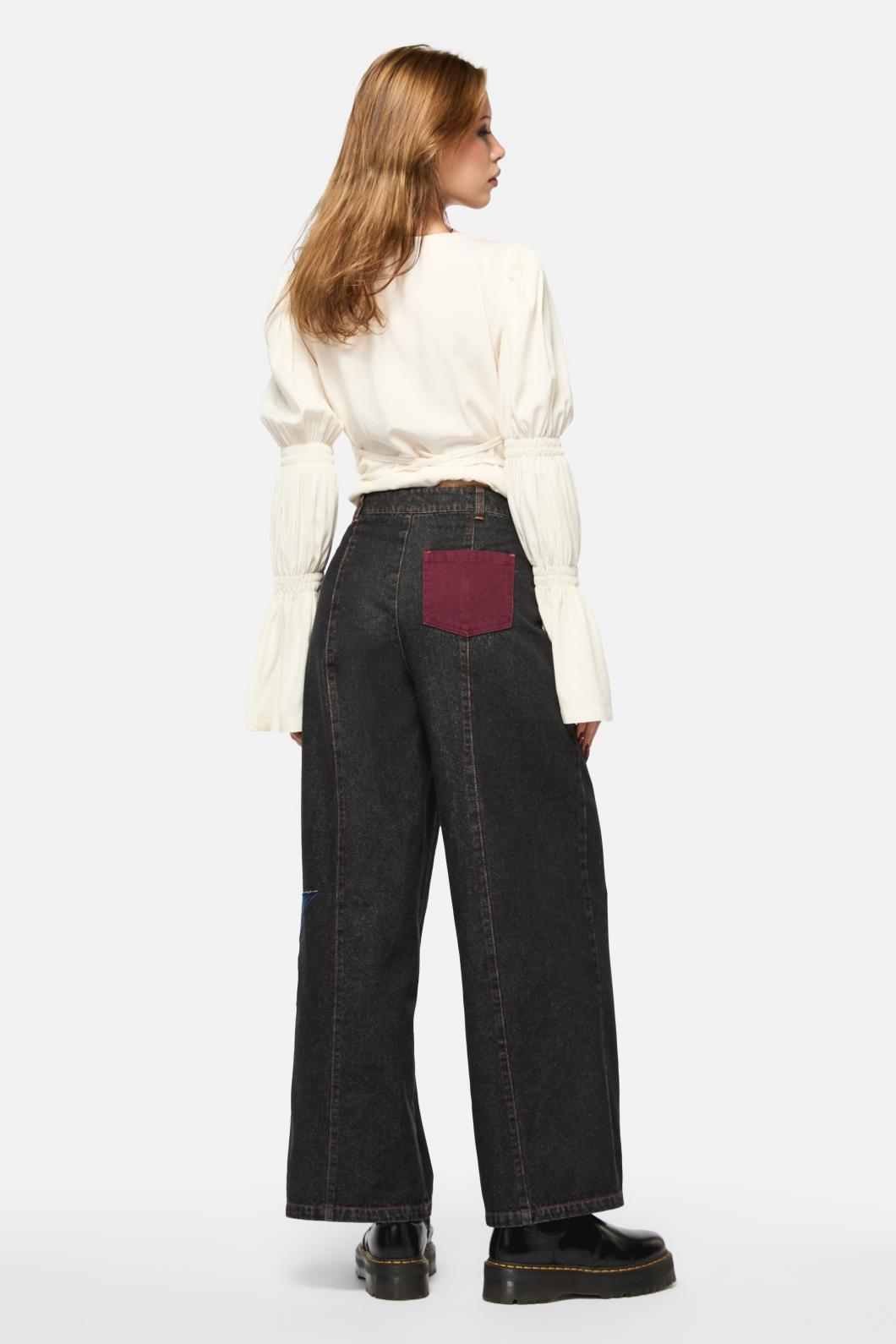 Black Friday - Puppet Show Statement Cargo - black