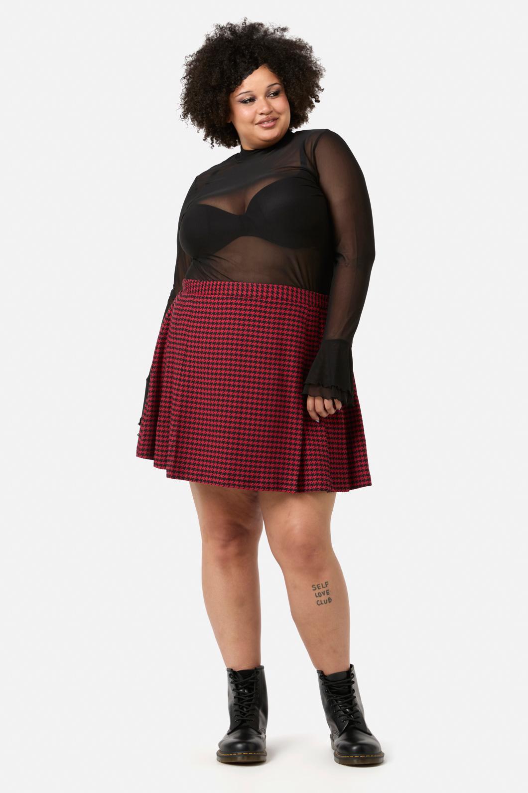Black Friday - Curve Virtue Houndstooth Skirt - red-black