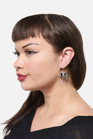 Black Friday - Chained Heart Skull Earrings - silver