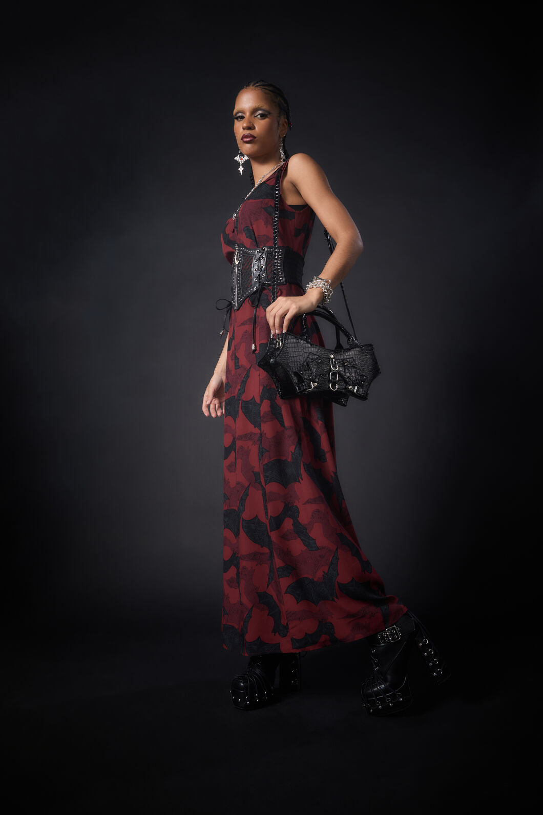 Black Friday - Winged Handbag - black