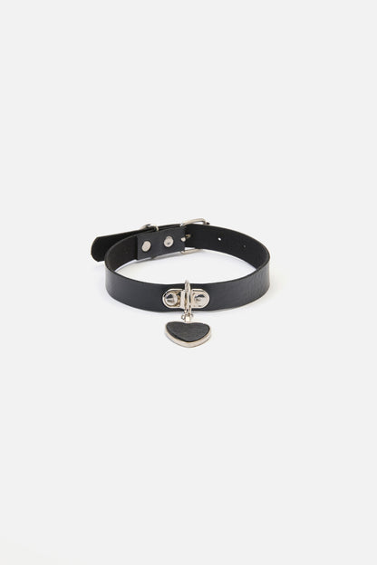 Black Friday - Heart Charm Choker - black
