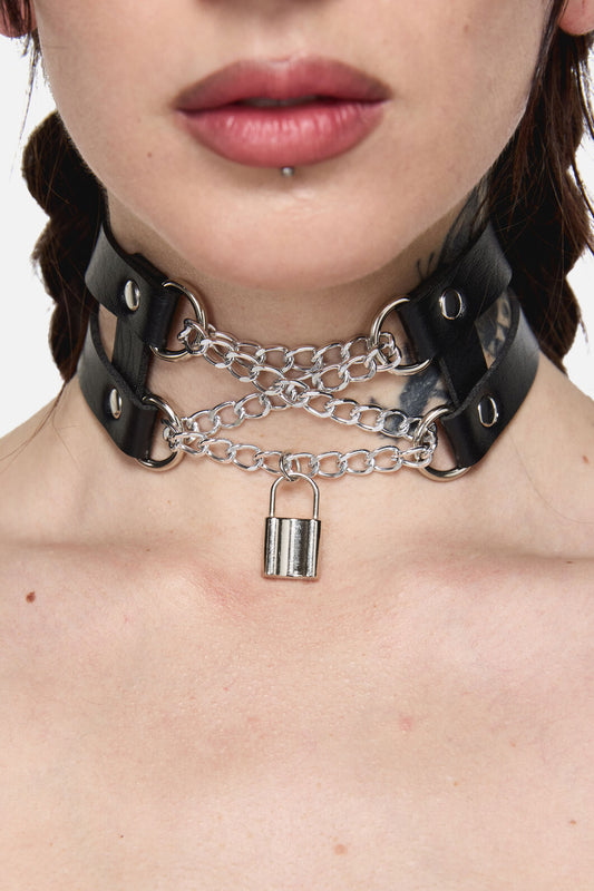 Black Friday - Criss Cross Chain Choker - black