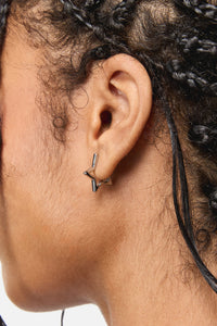 Black Friday - Star Hug Earrings - silver