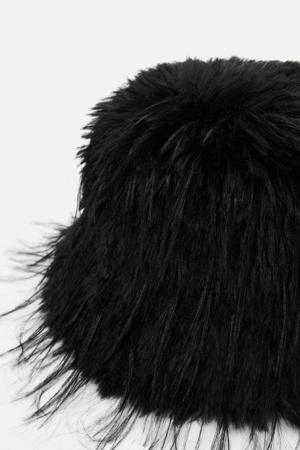 Black Friday - It Fluffy Hat - black